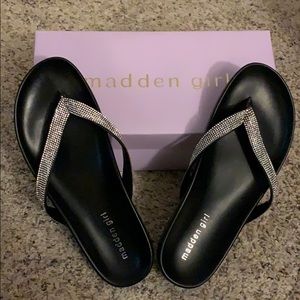 Madden girl sandal
